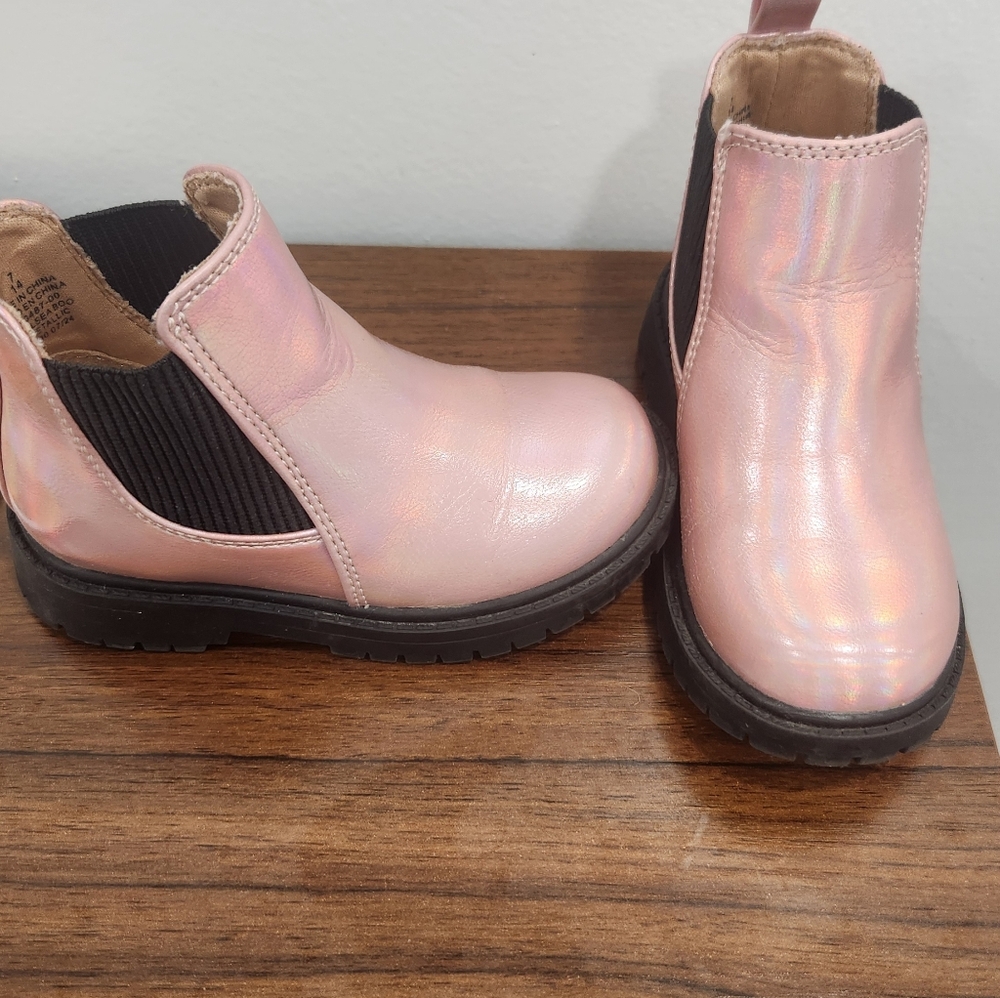 Old Navy Iridescent Pink Kids Boots